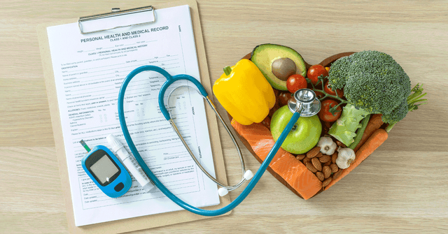 Low cholesterol diet plan foods to eat and avoid for heart health