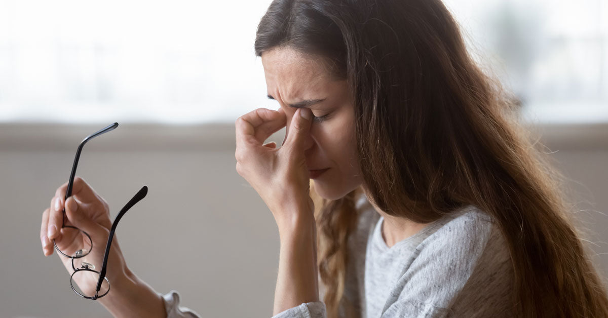 Signs of unhealthy eyes 15 warning signs and when to see a doctor